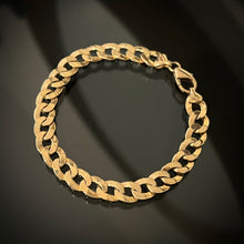 Load image into Gallery viewer, Flat Curb Link Bracelet

