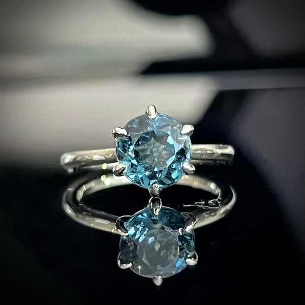 Blue Spinel Ring
